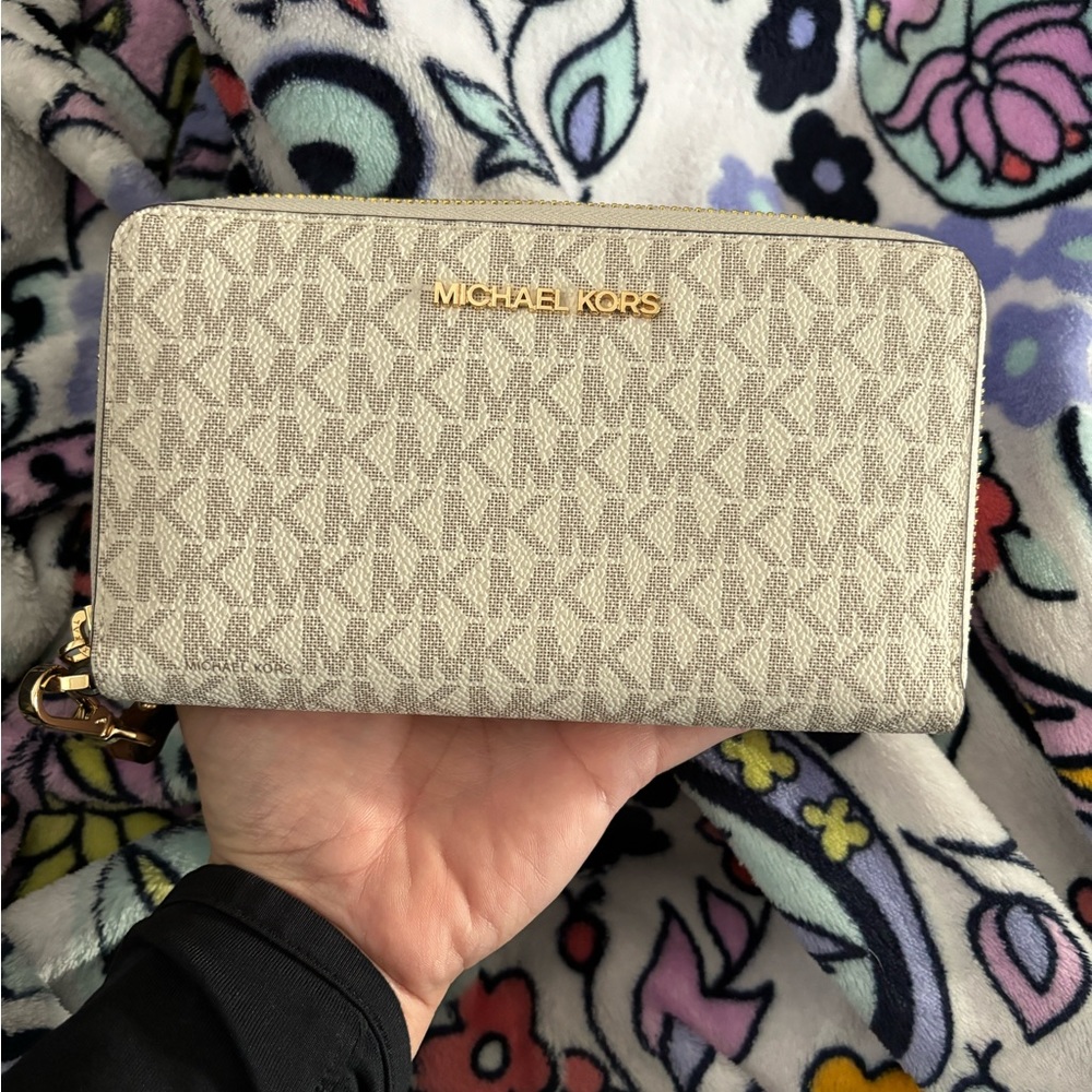 Michael Kors Jet set wallet